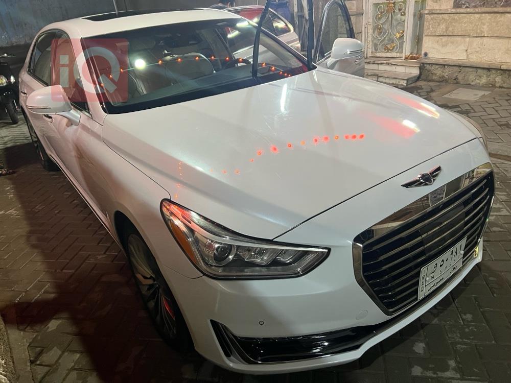 جێنسس G90